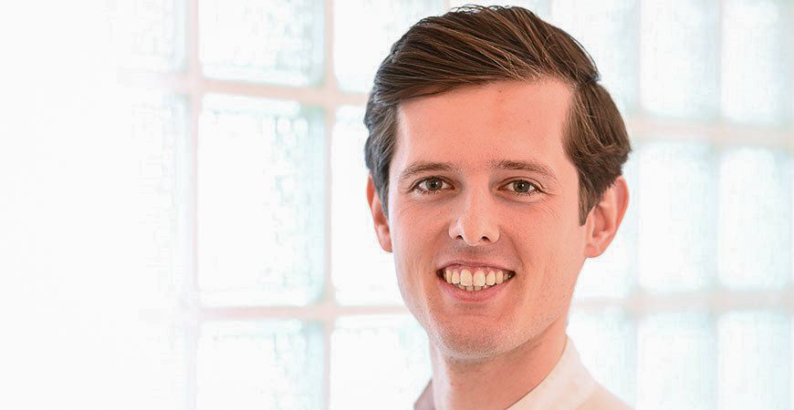 Dr. Christopher Holfeld